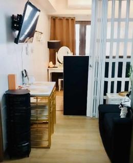 MCStaycation at Spring Residence Near Airport - 1