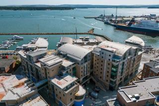 Marina Vista - Waterfront Views towards Brownsea Island and the Purbecks - 3