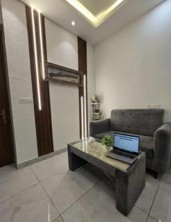 The Mulberry Silk- Godfather's Den - 2