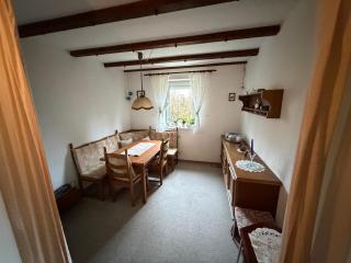 Ferien- und Monteurwohnung Rotbühl - 1