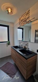 Lakeview 'Rotorua' 4-6 pers by Kawatea Cottages - 6