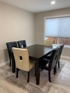 New townhouse in Red Deer -Family retreat - 6