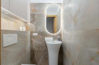 Cozy Studio with Workspace in the City Center by Noclegi Renters - 7