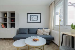 Cozy Studio with Workspace in the City Center by Noclegi Renters - 4