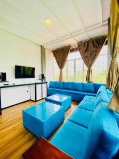 Resolve Garden Hotel - 8