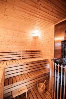 Traumhaftes Ferienhaus mit Sauna & Schwimmteich - 3