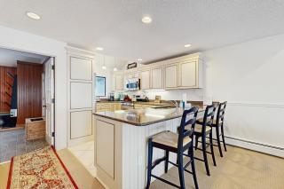 Okemo Trailside 37B - 3