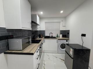 Ground Floor 2BR in Cardiff Central near Stadiums - 8