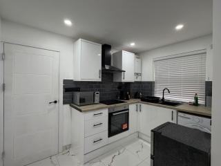 Ground Floor 2BR in Cardiff Central near Stadiums - 5