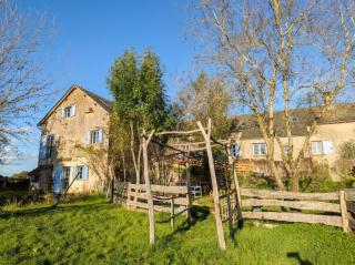 Saisonnée - Chambres d'Hôtes et Table d'Hôtes en Aveyron - 9