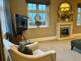 Show home Chester, Chester Zoo, Cheshire Oaks - 6