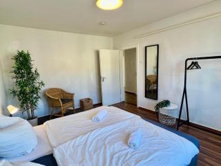 3BR-Innenstadt-WIFI-Parking - 3