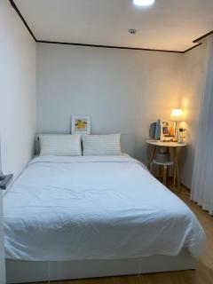 Stay in Hannam Double Room or Twin Room a shared house format 한남동 이태원 - 3