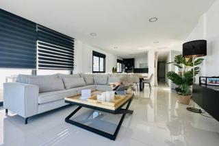 Preciosa casa de vacaciones con piscina privada 6p - 8