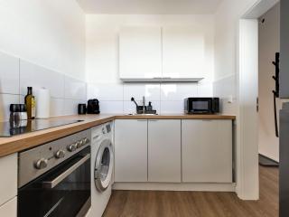 BudgetRoom 3 Betten Küche Bad Studio - 1