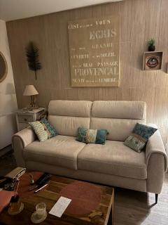 2P Terrasse vue piscine et jardin tropical La Croix Valmer - 8