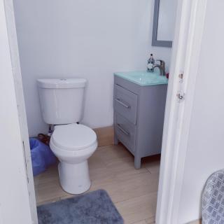 Quiet Studio Retreat attached to big House - 1