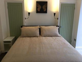 Mildmay Road Apartments - 9