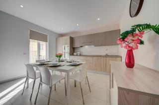 Beautiful 3BR Gem in the Heart of St Julians - 3