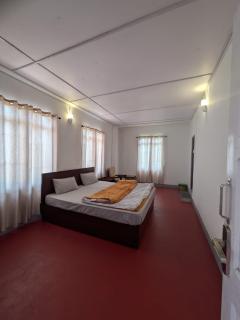 Gateway to the Clouds Scenic Valley Views - 3