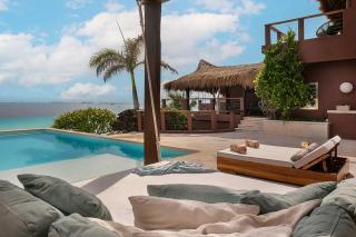 Oceanfront 5BR Villa - Heated Pool & Concierge - 4
