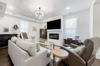 4BR Home with 1900s Charm, Yard Games and Fire Pit - 0