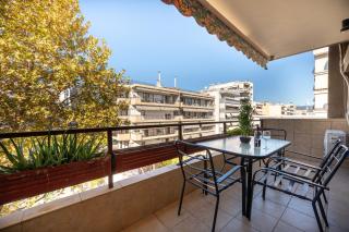 Houseloft Ideal Kalamaria - 5