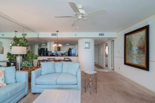 One Seagrove Place 1208 - 4