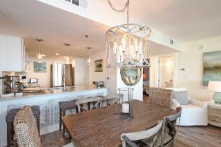 One Seagrove Place 0205 - 8