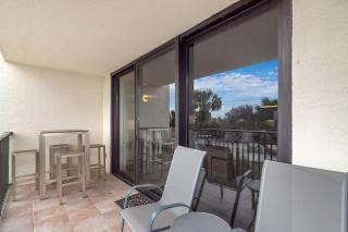 One Seagrove Place 0105 - 1