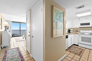 One Seagrove Place 2106 - 4