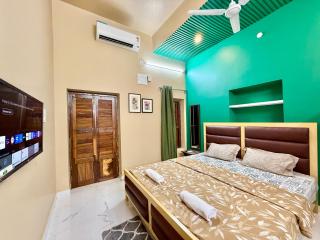 Chic 1RK Studio with Kitchen in Ballygunge - 4