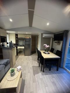 Mobilhome à la Palmyre aux Charmettes - 4