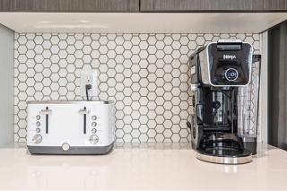 Generous 4BR Home w Hot Tub & Game room - 3