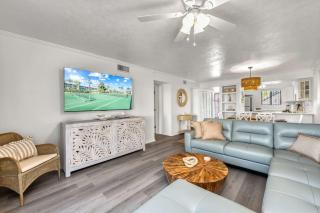 Dans Florida Condos Sea Bliss at Runaway Bay - 5