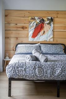 Tranquil Cottage Retreat in Prince Edward County - 7