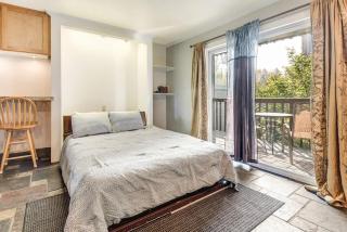 Upscale Condo near Downtown & the Deschutes - 3