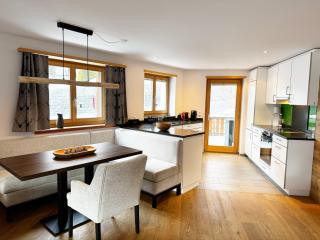 Premium Apartment Grischuna mit Silvrettablick - 1