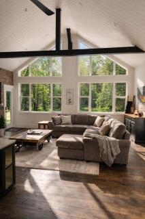 Waterfront Muskoka Cottage with FirePit, BBQ and Canoes - 9