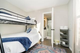 Fun 3BR Noblesville Home Sleeps 7+ Arcade Game - 7