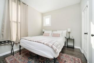 Fun 3BR Noblesville Home Sleeps 7+ Arcade Game - 9