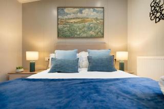 Silverdale Lodge, HotTub, Wi-FI, Quiet & Sleeps 4 - 1