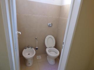 Hermosa casa con deck y pinos en Las Dunas - 9