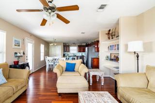 Gulf Views on Deck and Pet Friendly - 4