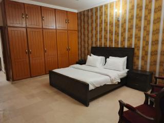 Elegant & peaceful Guest house E 11-2 - 0