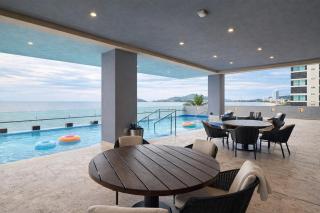 24k Propiedades Premium Condo on Malecon with Ocean View Sleeps 6 - 7