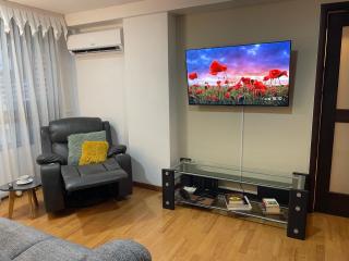 Apartamento en Chacao cerca Sambil Wifi Alta Velocidad Estacionamiento y Agua Permanente - 7