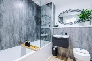 Prestige Point Stylish City Apartment In Liverpool - 6