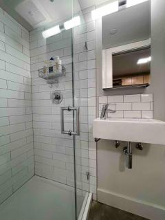Downtown Edge-Stylish Studio Near Hospitals & Downtown-105 - 7
