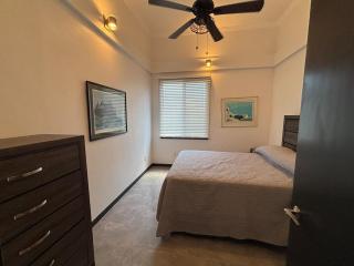 Sib's Crystal Charm The Coziest in Town - 9